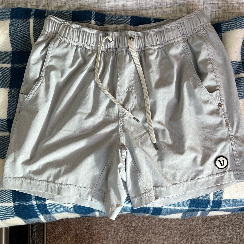 Vuori Kore 5in Lined Shorts